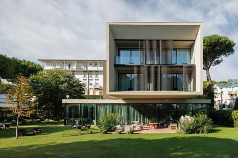 Property building, Garden