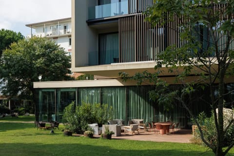 Property building, Garden