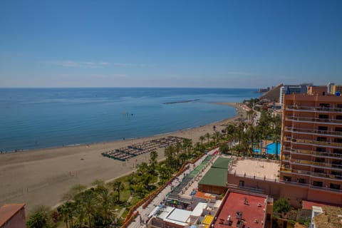 Restaurant/places to eat, Spring, Off site, Neighbourhood, Natural landscape, Squash, Beach, Tennis court, Evening entertainment, City view, Landmark view, Supermarket/grocery shop, Shopping Area, Sports, Entertainment