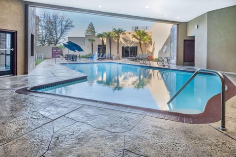 Activities, On site, Pool view, Swimming pool