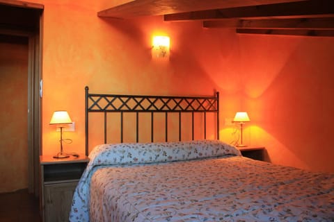 Bed, Decorative detail