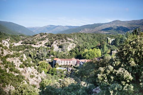 Property building, Natural landscape, Hiking, Mountain view