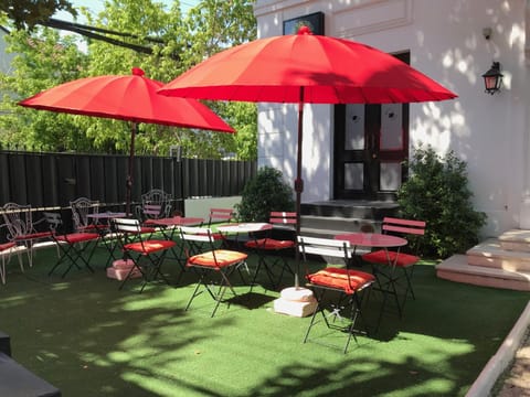 Patio, Day, Garden, Garden view