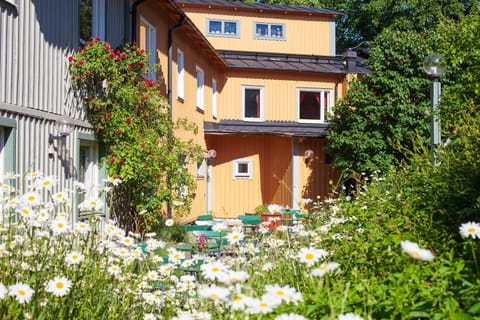 Garden, Garden view