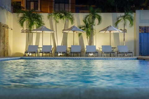 Night, Swimming pool