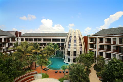 Spring, Natural landscape, Garden, On site, Swimming pool