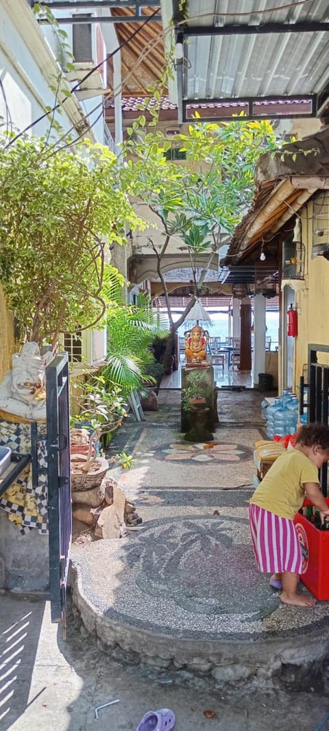 Sunrise Cafe Bungalows Vacation rental in Abang