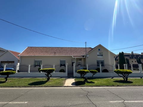 Property building, Neighbourhood, Street view