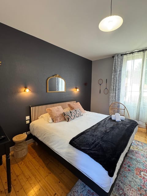 Le Clos Du Pontic Logis et Cit'Hotel Hotel in Landerneau