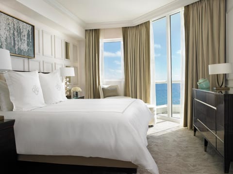 Bed, Photo of the whole room, Bedroom, Sea view, hair dresser