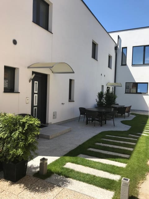 Patio, Facade/entrance, Balcony/Terrace, On site