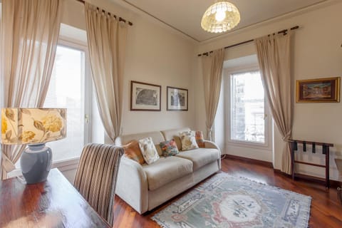 Living room, Photo of the whole room, Seating area, Bedroom