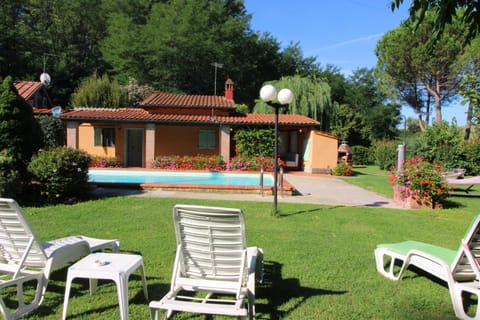 Property building, Patio, Garden, Swimming pool, Swimming pool