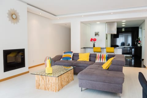 Communal lounge/ TV room, Living room