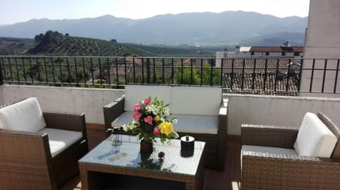 Balcony/Terrace, Mountain view