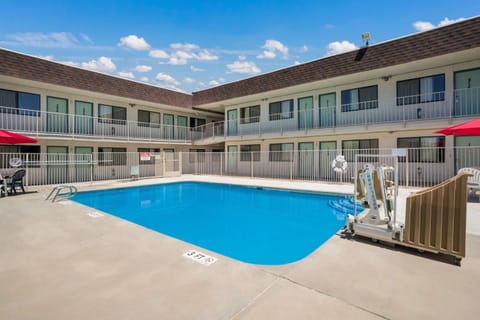 Activities, On site, Pool view, Swimming pool