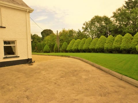 Belle View House Self Catering Bed and Breakfast in Longford