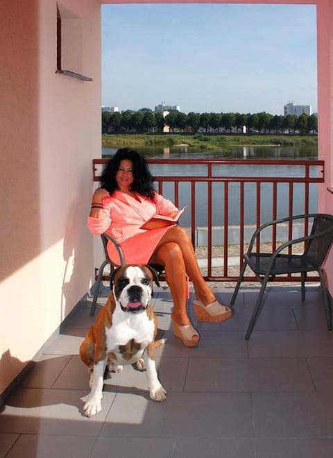 Day, Balcony/Terrace, Pets, Guests, River view
