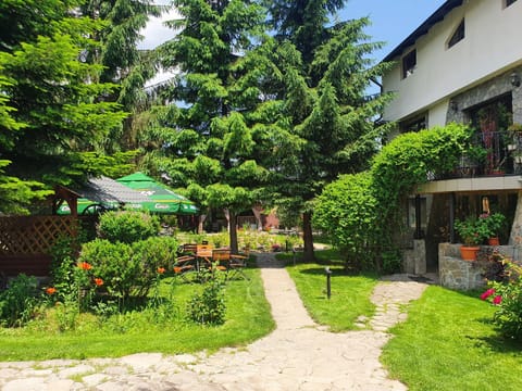 Property building, Garden, Garden view