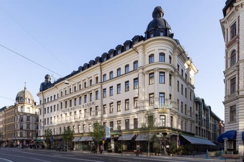 Property building, Restaurant/places to eat