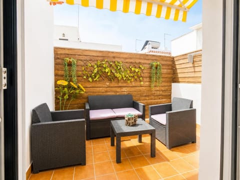 Off site, Balcony/Terrace