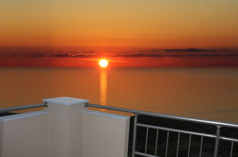 Spring, Summer, Balcony/Terrace, Sea view, Sunrise, Sunset