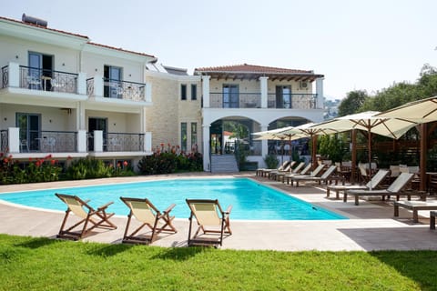Property building, Swimming pool, Swimming pool
