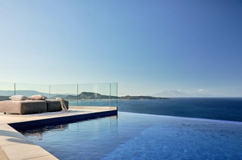 Landmark view, Sea view, Swimming pool, Swimming pool