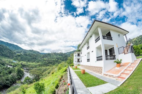 Balcony/Terrace, River view