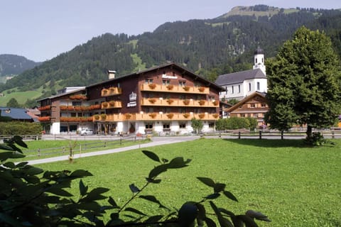 Property building, Day, Summer