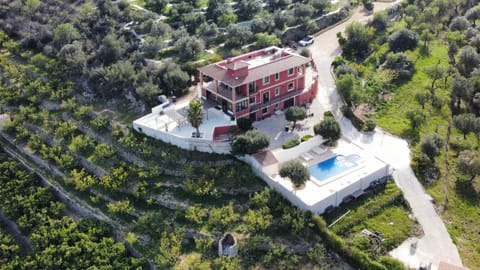 Property building, Day, Natural landscape, Pool view, Swimming pool