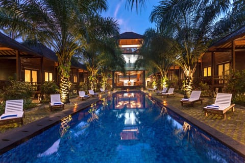 Swimming pool, Swimming pool