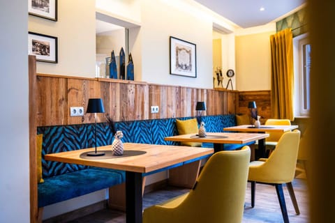 Breakfast, Buffet breakfast