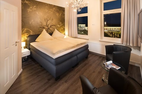 Bed, Night, Winter, Photo of the whole room, Landmark view