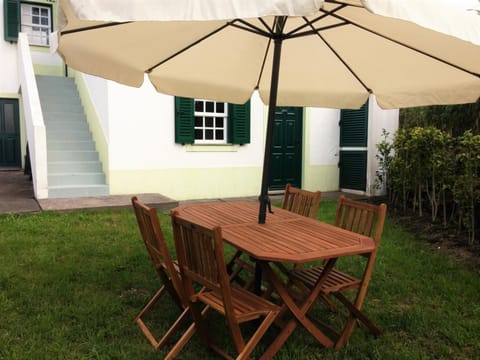 Patio, BBQ facilities, Balcony/Terrace