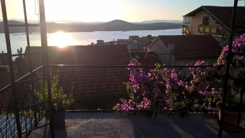 Balcony/Terrace, Sunrise