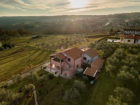 Off site, Neighbourhood, Bird's eye view