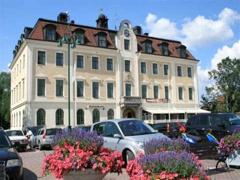 Facade/entrance, Facade/entrance