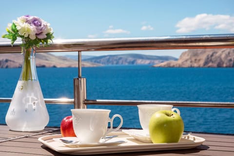 Food close-up, Balcony/Terrace, Sea view