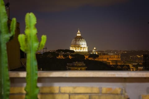 Balcony/Terrace, City view, Landmark view