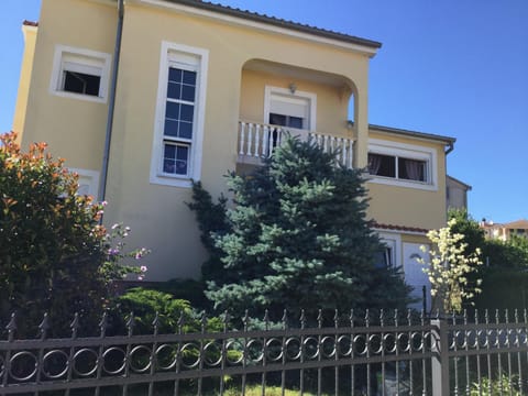 Property building, Garden