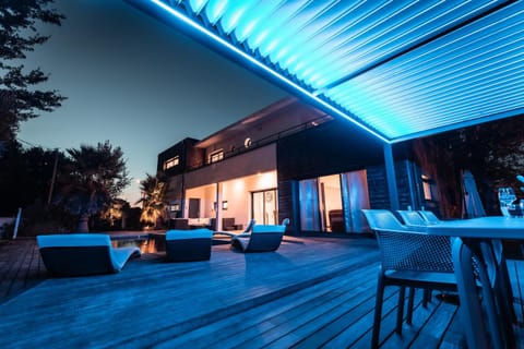 Patio, Garden view, Garden view, Pool view, Pool view, Swimming pool