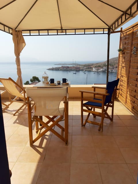 Patio, Day, Natural landscape, Summer, View (from property/room), View (from property/room), Balcony/Terrace, Seating area, Dining area, City view, City view, Garden view, Garden view, Landmark view, Landmark view, Sea view, Sea view, Sunrise, Quiet street view