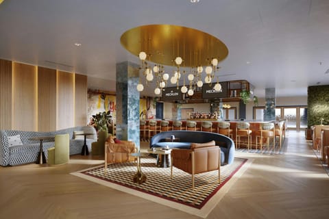 Lounge or bar, Lounge or bar
