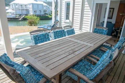 Leeward Reach House in Knysna