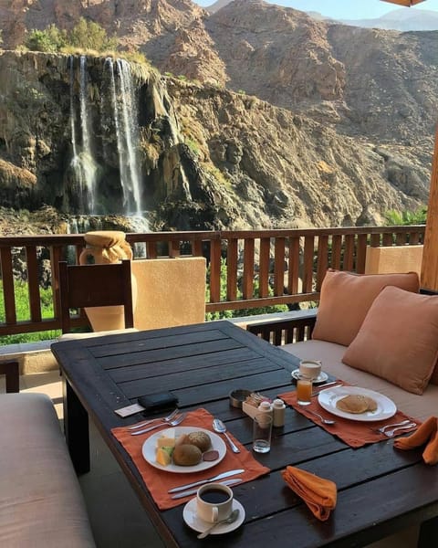 View (from property/room), Dining area, Food