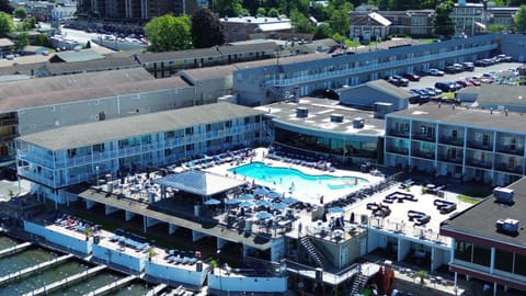 Property building, Swimming pool