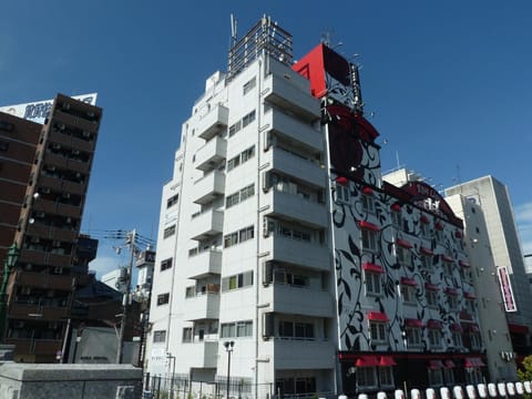 Property building, Off site, Day, Time of day