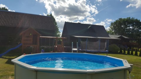 Swimming pool, Swimming pool, Entertainment