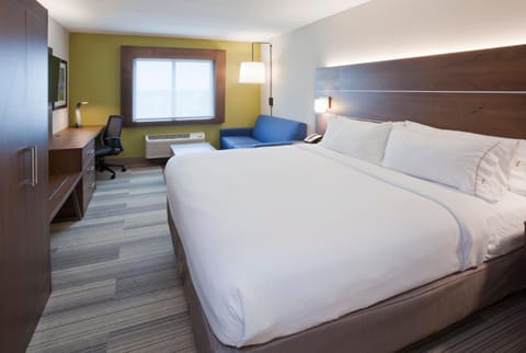 Holiday Inn Express Roseville-St. Paul by IHG Hotel in Roseville